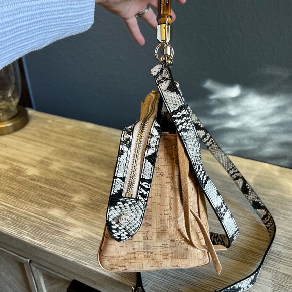EXCELLENT CONDITION!!! Elaine Turner Snakeskin, Cork & Bamboo Shoulder Bag - Picture 7 of 11
